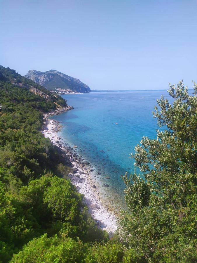 Appartamento A 50 Mt Dal Mare Cala Gonone Luaran gambar